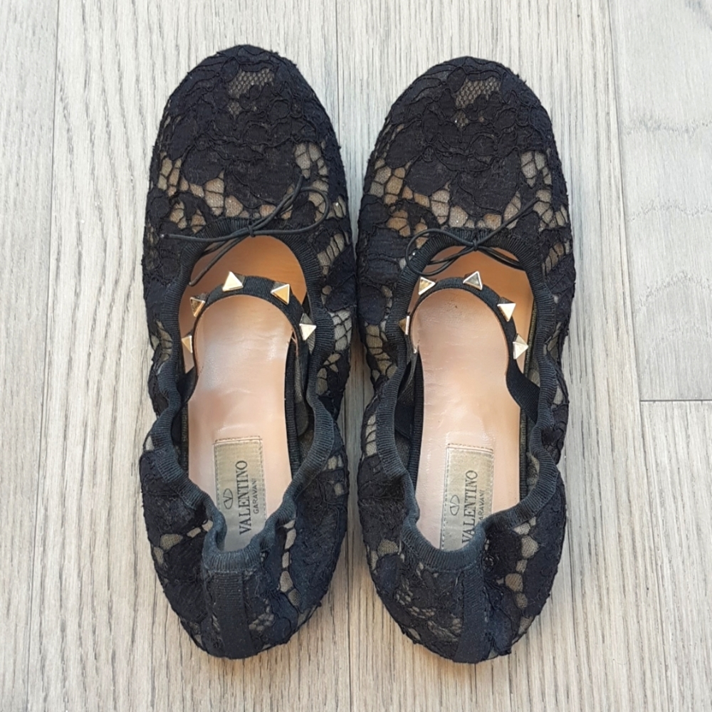 Valentino Lace Rockstud Flats. Eu size 37.5